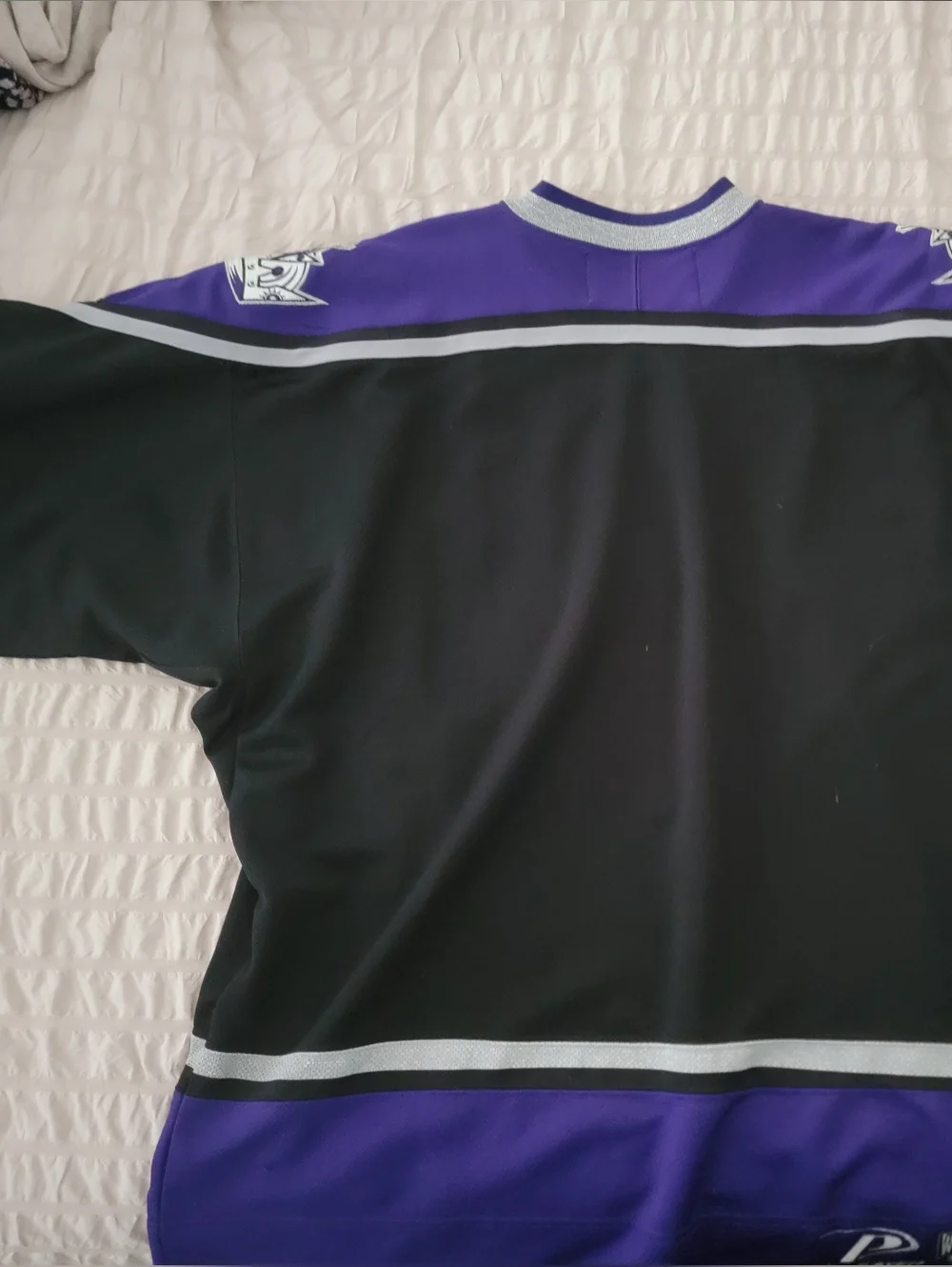 LA Kings Black & Purple Hockey Jersey with Crest - Picture 5 of 5